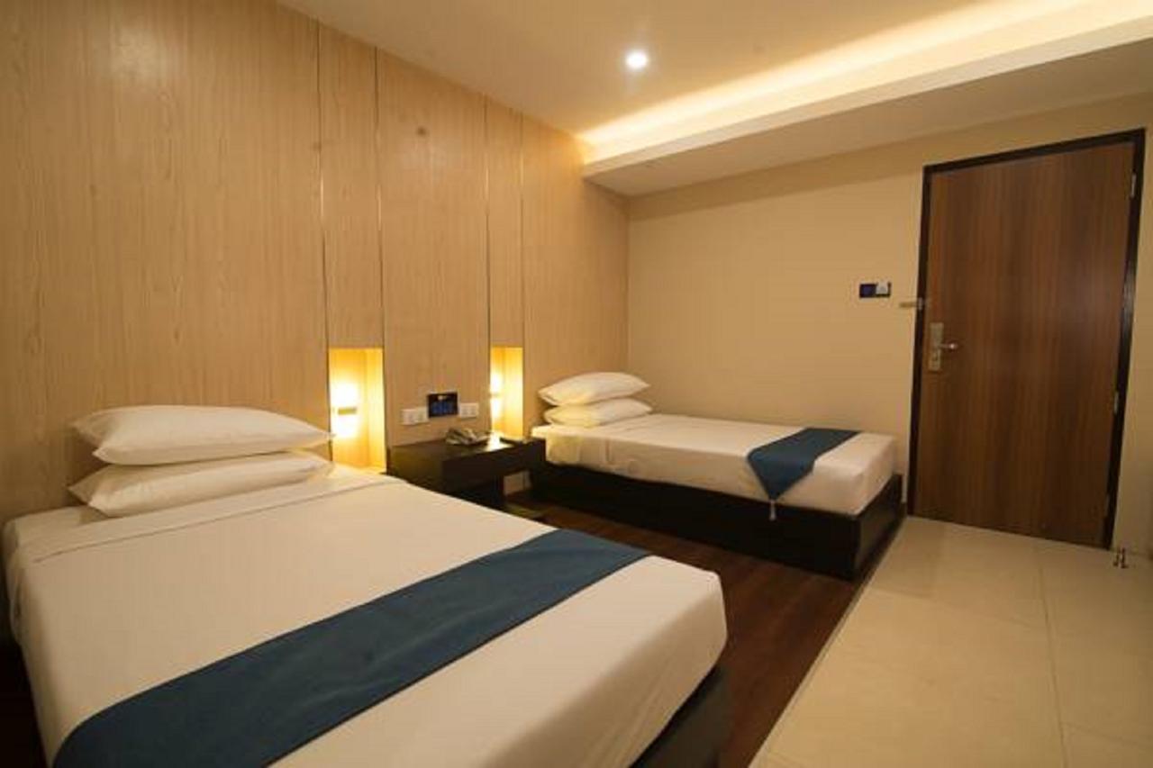 Eastern Hotel Rangun Kültér fotó